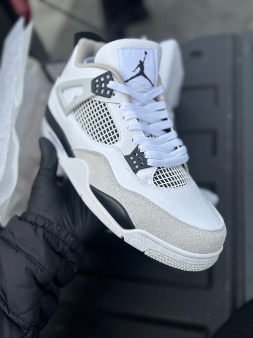 Jordan Retro Low-Top Sneakers in White, Light Gray & Black